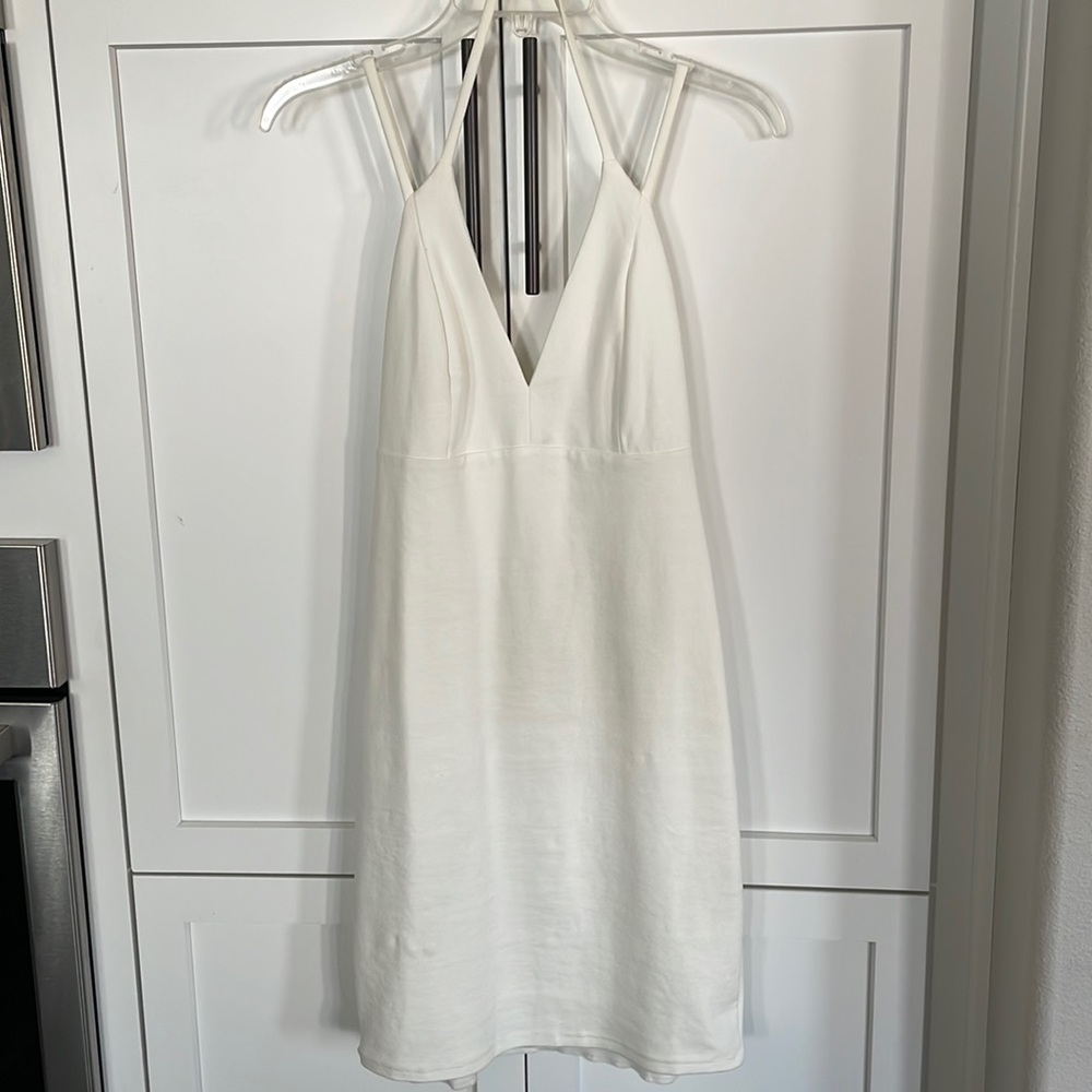 White dress - stretchy and form fitting